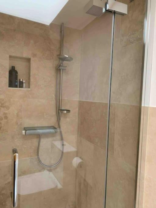 Luxury 3-Bedroom Townhouse In Hackney Лондон Экстерьер фото